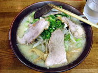 新進亭　白みそラーメン　京都　一乗寺