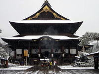 善光寺　雪　長野県　長野市　信州